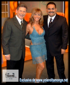 Con Chucho Avallanet y el caballero de la salsa Gilbertito Santarosa